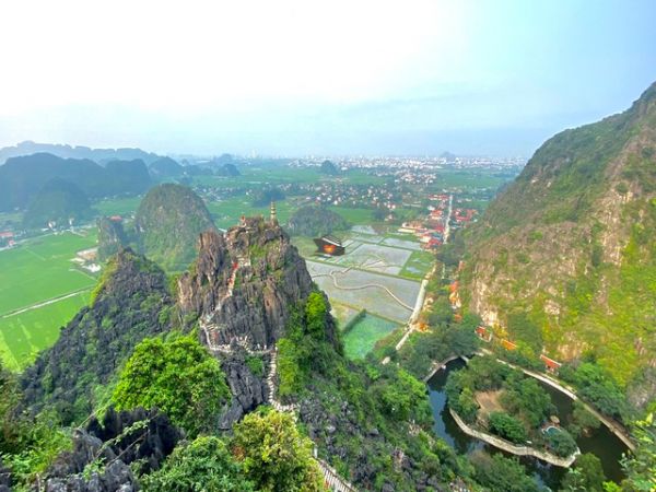 Mua Cave Ninh Binh